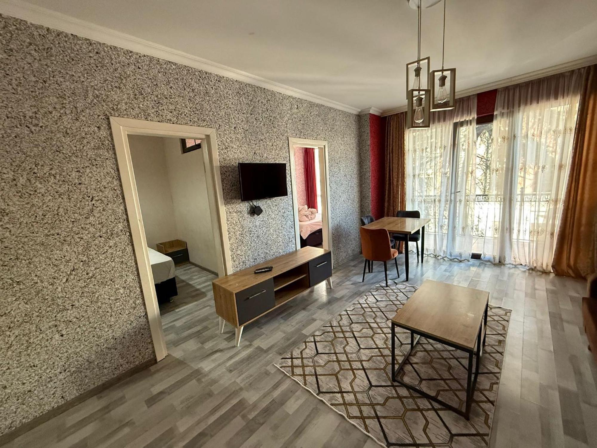 Karvi Hostel & Suites Batumi Exterior photo