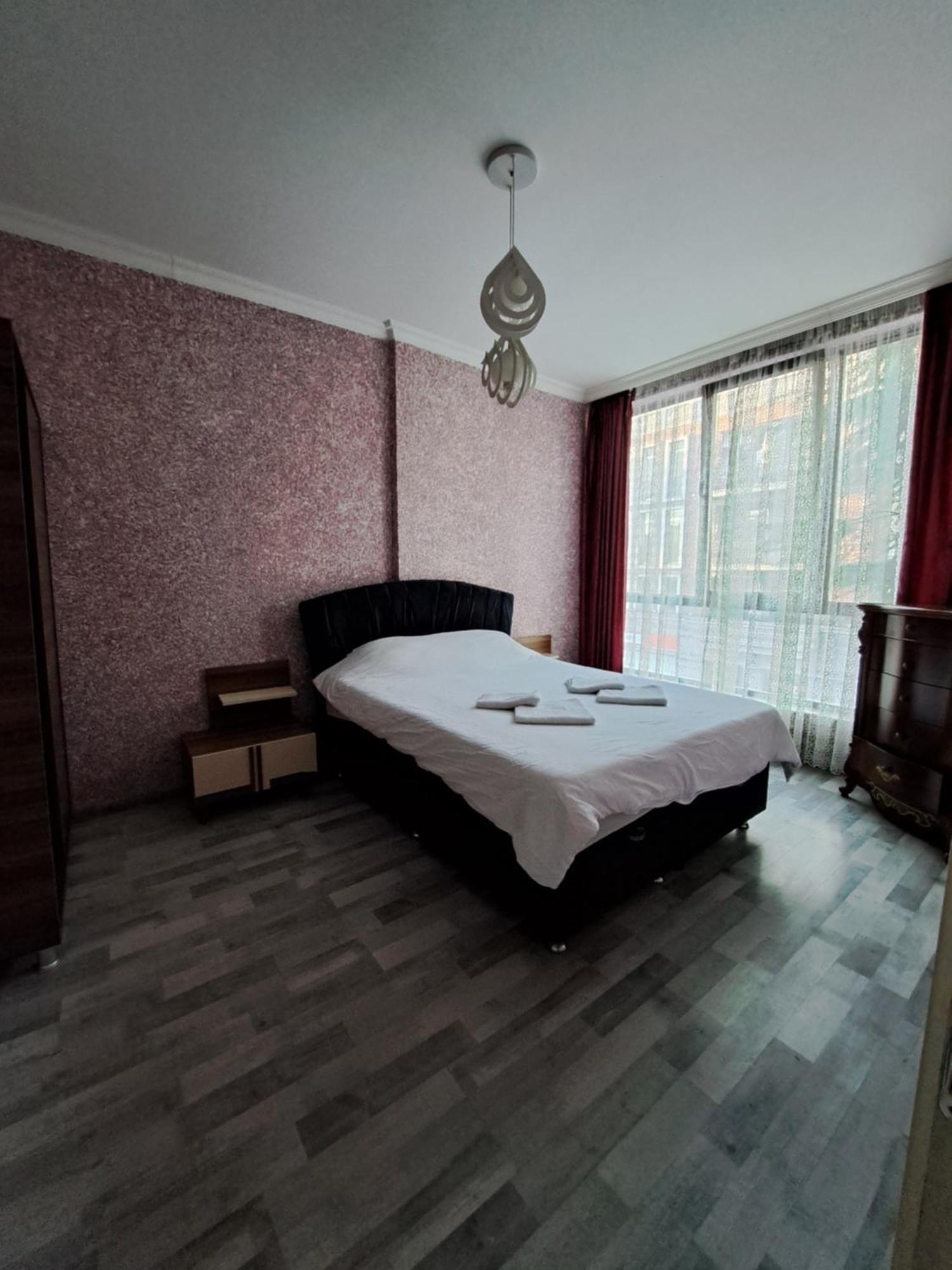 Karvi Hostel & Suites Batumi Exterior photo