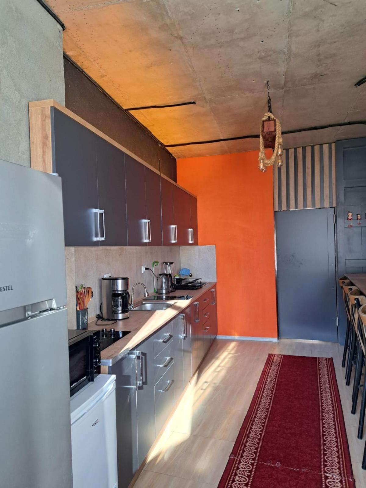 Karvi Hostel & Suites Batumi Exterior photo